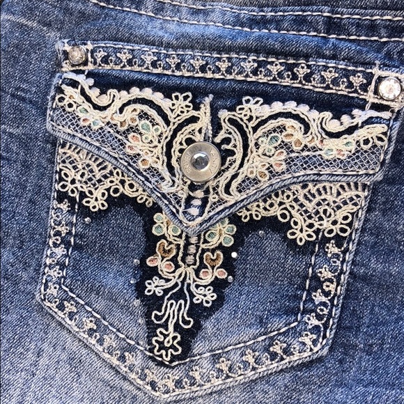 Vanity Jean Shorts! - Picture 4 of 5